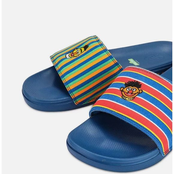 NEW Vans X SESAME STREET Ernie and Bert SLIDES Men's Size 4 - Picture 10 of 11